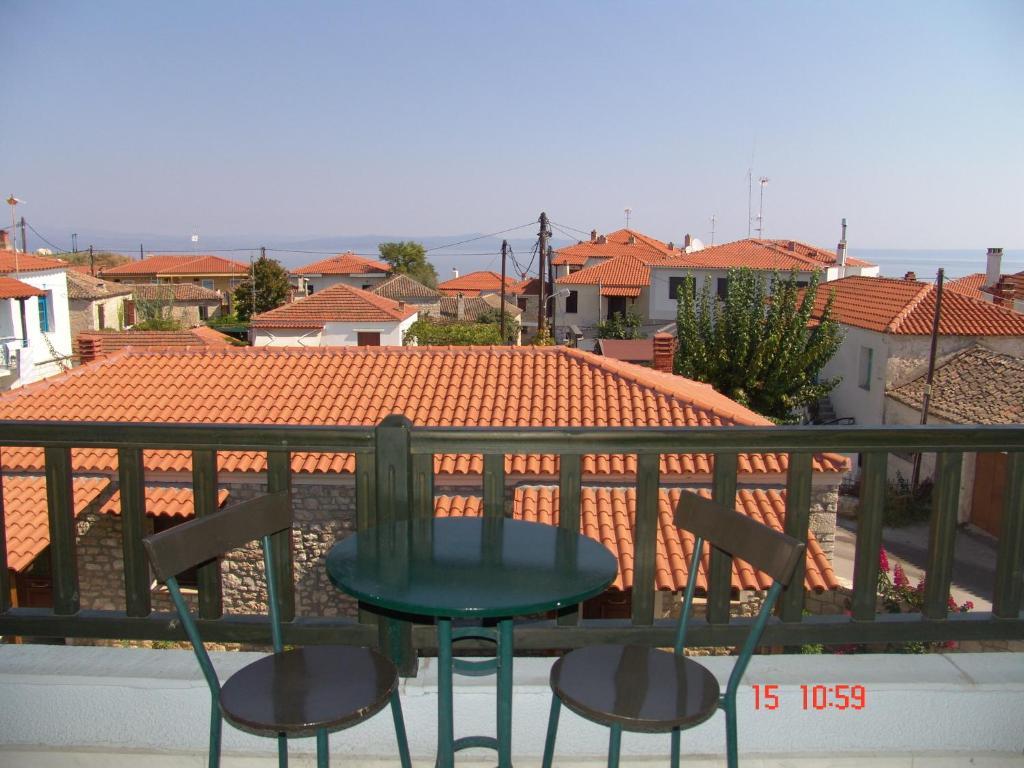Nikos Apartments Афитос Екстериор снимка