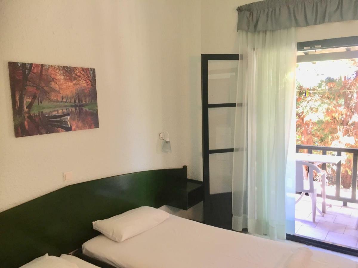 Nikos Apartments Афитос Екстериор снимка